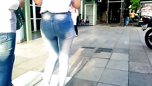ass in jeans walking candid