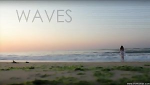 Sunrise Lovers - Nicole Smith & Taylor Shay - VivThomas